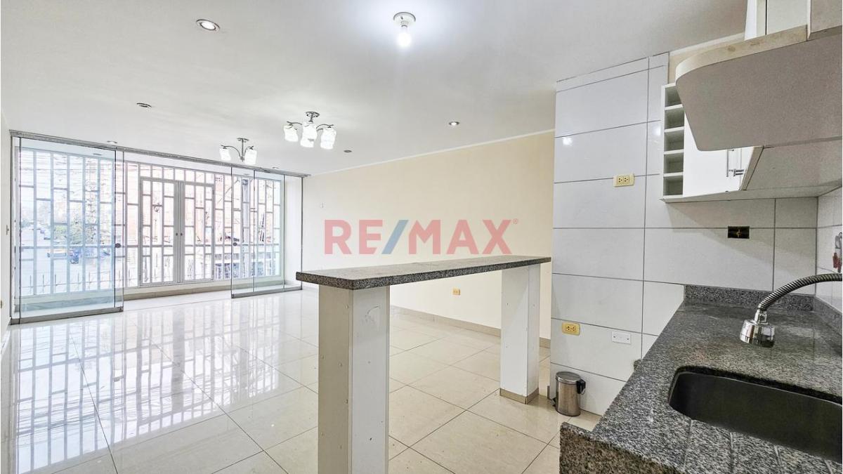Venta de Departamento en Comas - Lima 2 Dormitorios 