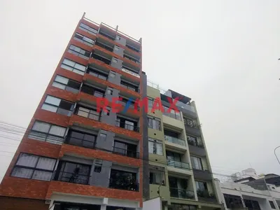 Alquiler De Departamento Frente A Parque Cueva En Pueblo Libre