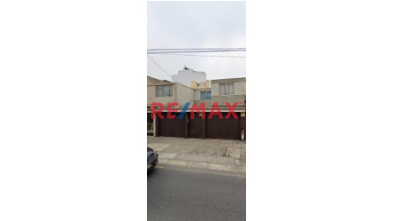 " Se Vende Casa De Dos (02) Pisos "