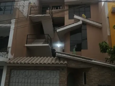 Vendo Departamento En 4To Piso Y Mini Departamento Junto.