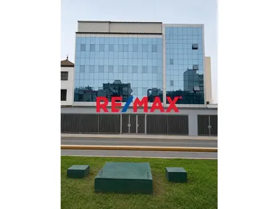 🏢 Complejo Corporativo E Institucional En Alquiler | 2758.69 M² | Av. Arequipa | Incluye Estacionamiento Exclusivo De 312M2