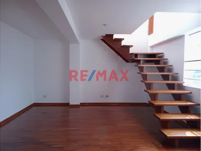 ¡Gran Oportunidad En San Isidro! Duplex Con Terraza Y Vista Panoramica