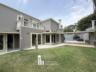 Casa en venta · Jirón los Osos, La Molina · 420 m², 4 dorm.