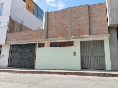 Casa En Venta En La Mejor Zona De Ilo - Urb. Huascar