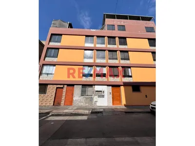 Vendo Amplio Departamento-Urb Parque Union- Lima Cercado