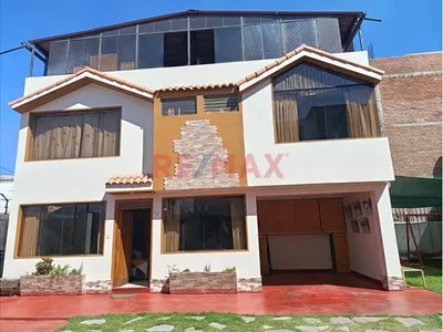 Casa En Residencial Privada Paucarpata