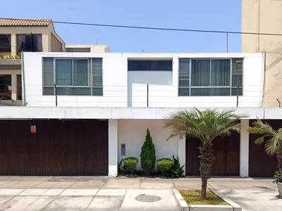 Venta de Casa en San Borja - Lima 5 Dormitorios