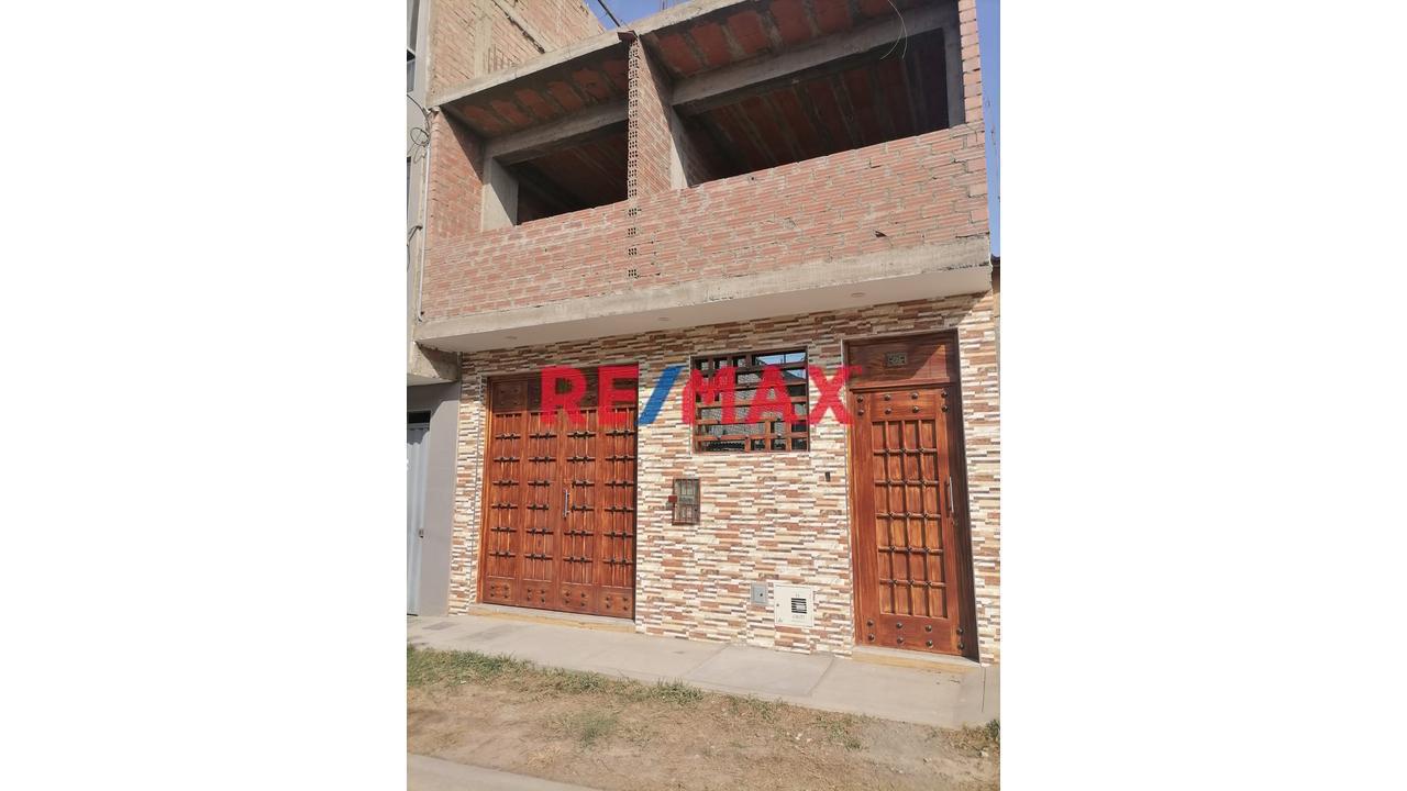 ¡Tu Casa Ideal + Local Comercial En Primer Piso! Urb. San Lorenzo, Frente A Parque Del Recuerdo ! – Puente Piedra