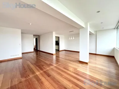 Venta de Departamento en Santiago de Surco - Lima 3 Dormitorios