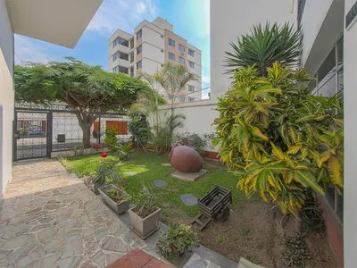 Venta de Casa en San Isidro - Lima 5 Dormitorios