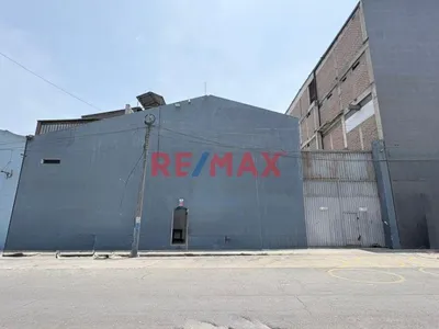 Venta de Local Industrial en Ate - Lima 0 Dormitorio 