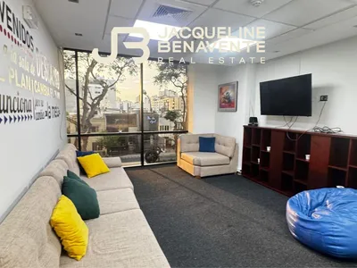 Venta de Oficina en Miraflores - Lima 0 Dormitorio 