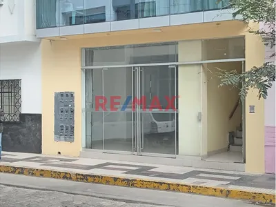 Alquilo Local Comercial Premium De 134 M² | 1Er Piso En Zona Financiera De Chiclayo