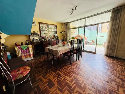 Casa en venta · Los Alguaciles 624, Santiago de Surco · 281 m², 4 dorm.
