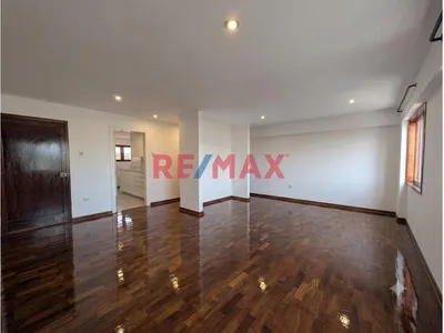 Se Alquila Departamento En 4° Piso En San Borja