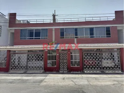 Venta De Casa En Callao - 546.41M2