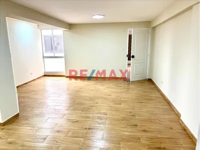 Venta Departamento 2 Dorm. En Comandante Espinar, Miraflores