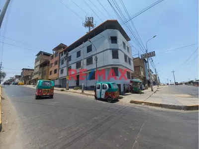 Se Vende Local En Avenida Comercial En La Avenida Pastor Sevilla - 190 M2