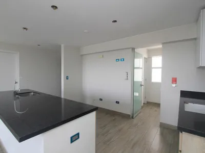 Venta de Departamento en Santiago de Surco - Lima 3 Dormitorios