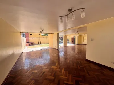 Alquiler de Casa en Cayma - Arequipa 4 Dormitorios