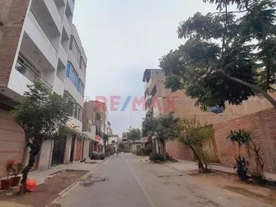 Ate - Venta De Bonito Departamento - Alameda De La Rivera