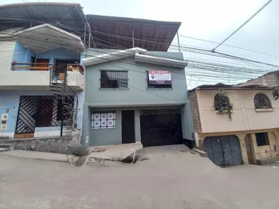 Venta de Casa en San Juan de Miraflores - Lima 5 Dormitorios