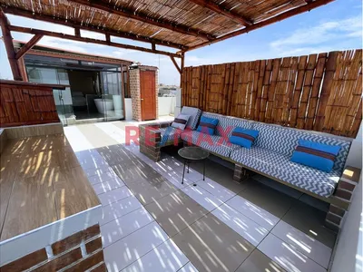 ¡Venta De Moderno Dúplex  En Huanchaco Con Terraza Vista Al Mar Y Oportunidad De Inversión Para Airbnb!
