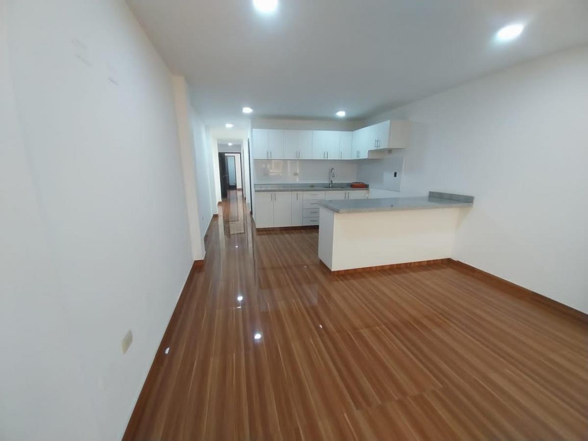 Venta de Departamento en Los Olivos - Lima 2 Dormitorios 