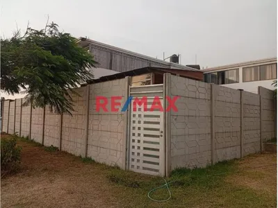 Venta de Casa en Santa Rosa - Lima 8 Dormitorios 