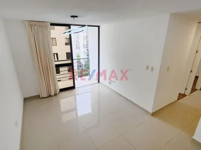 Alquiler En Condominio Departamento + Estacionamiento Chorrillos