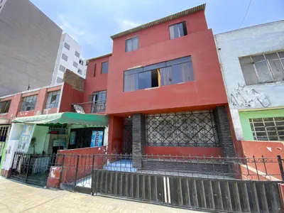 Venta de Casa en Chorrillos - Lima 13 Dormitorios