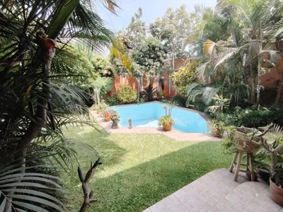Casa en venta · Country Club, San Isidro · 445 m², 7 dorm.