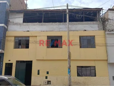 Venta de Casa en San Juan de Miraflores - Lima 7 Dormitorios 