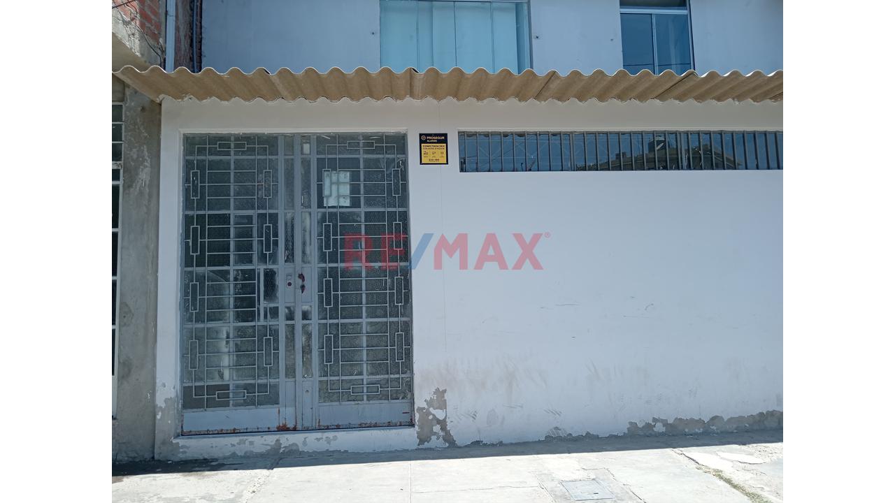 Local En Alquiler  Primer Piso