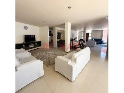 🏡✨ ¡Exclusiva Casa En Venta – Amplios Espacios Y Excelente Distribución!