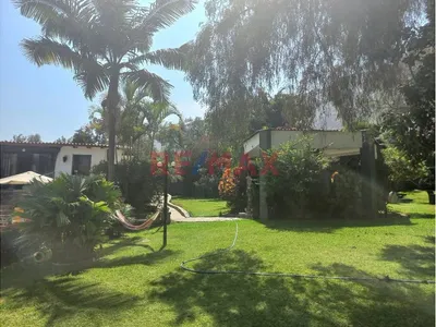 ¡El Refugio De Tus Sueños! Hermosa Casa De Campo Con Amplio Terreno De 1,477 M² En Santa Eulalia