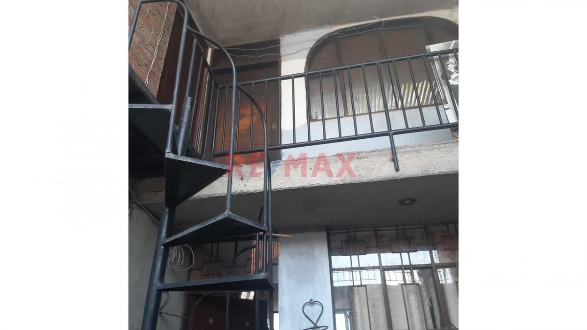 Venta de Casa en Villa El Salvador - Lima 3 Dormitorios 