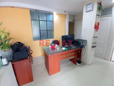 Vendo Amplia Casa / Local 4 Pisos 480M2 En Chorrillos