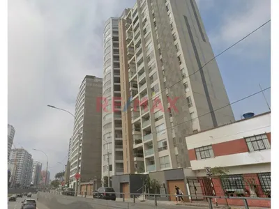 Vive En La Zona Mas Conectada De Miraflores!!!!!, Frente A La Via Expresa Y Pegado A Barranco, A Pocas Cuadras De La Utec Y Del Plaza Vea Del Cortijo, Con Cochera Y Deposito
