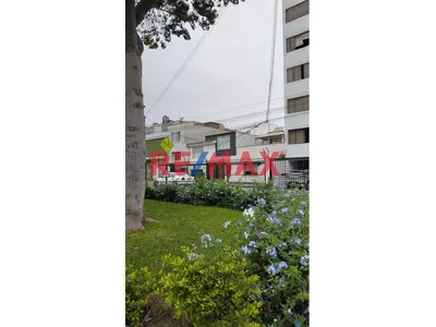 Casa En Venta Frente A Parque En Magdalena – 337 M² A Pasos De Javier Prado