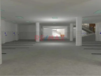 Venta De Cochera - Se Parte Del Primer Centro Comercial Automotriz De La Region Junin