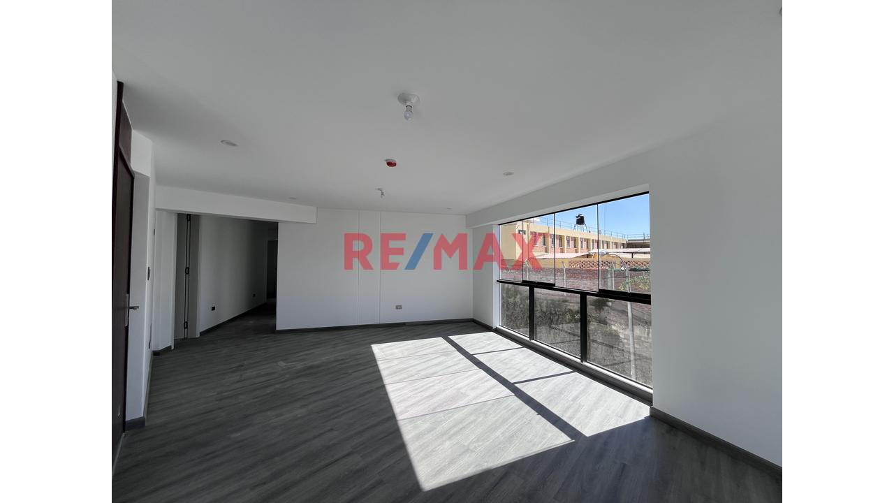 Venta De Depa En 2Do Piso En El Corazón De Yanahuara-Excelente Zona