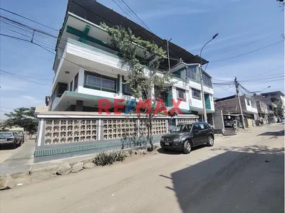 Se Vende Amplia Casa De 02 Pisos + Azotea Sector 01 Grupo 02 En Villa El Salvador