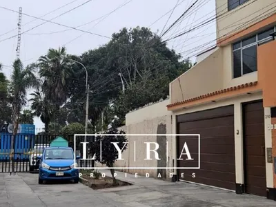 Venta de Departamento en San Miguel - Lima 4 Dormitorios
