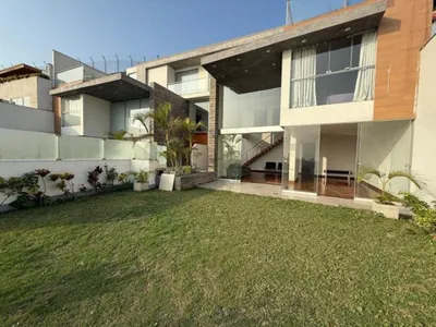 Casa en venta · Campo Verde, La Molina · 552 m², 4 dorm.