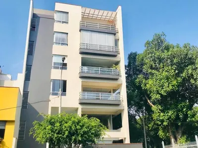 Venta de Departamento en Miraflores - Lima 4 Dormitorios