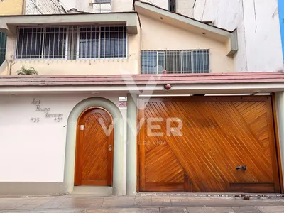 Venta de Casa en Ate - Lima 5 Dormitorios 