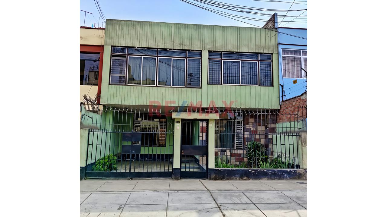Casa En Venta /Oportunidad Estrategica En Santa Anita