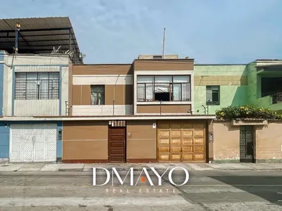 Casa en venta · Trinidad, Lima · 220 m², 4 dorm.