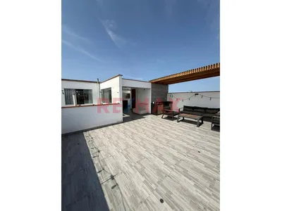 Dúplex Frente A Parque En La Calera – 186 M² – 3 Dormitorios Con Baño – Terraza